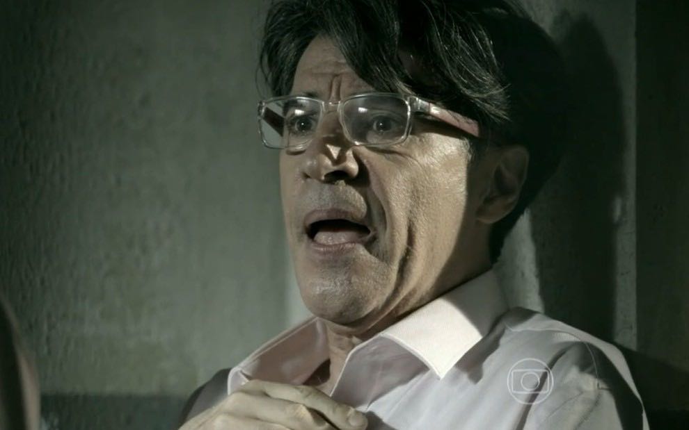 Téo Pereira cai em armadilha de Maria Marta na trama da Globo (Reprodução/Globo)