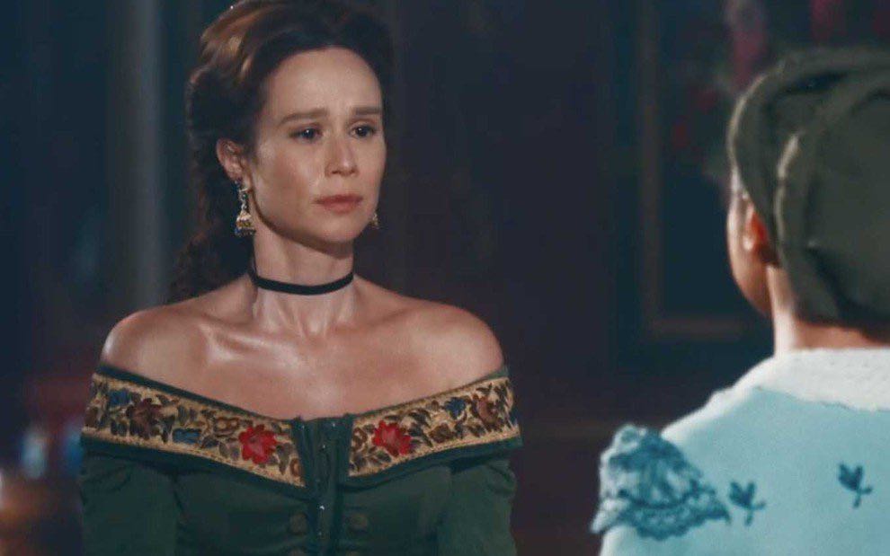 Luísa chama atenção de Luísa após confissão da futura Imperatriz na trama da Globo (Foto: Reprodução) 