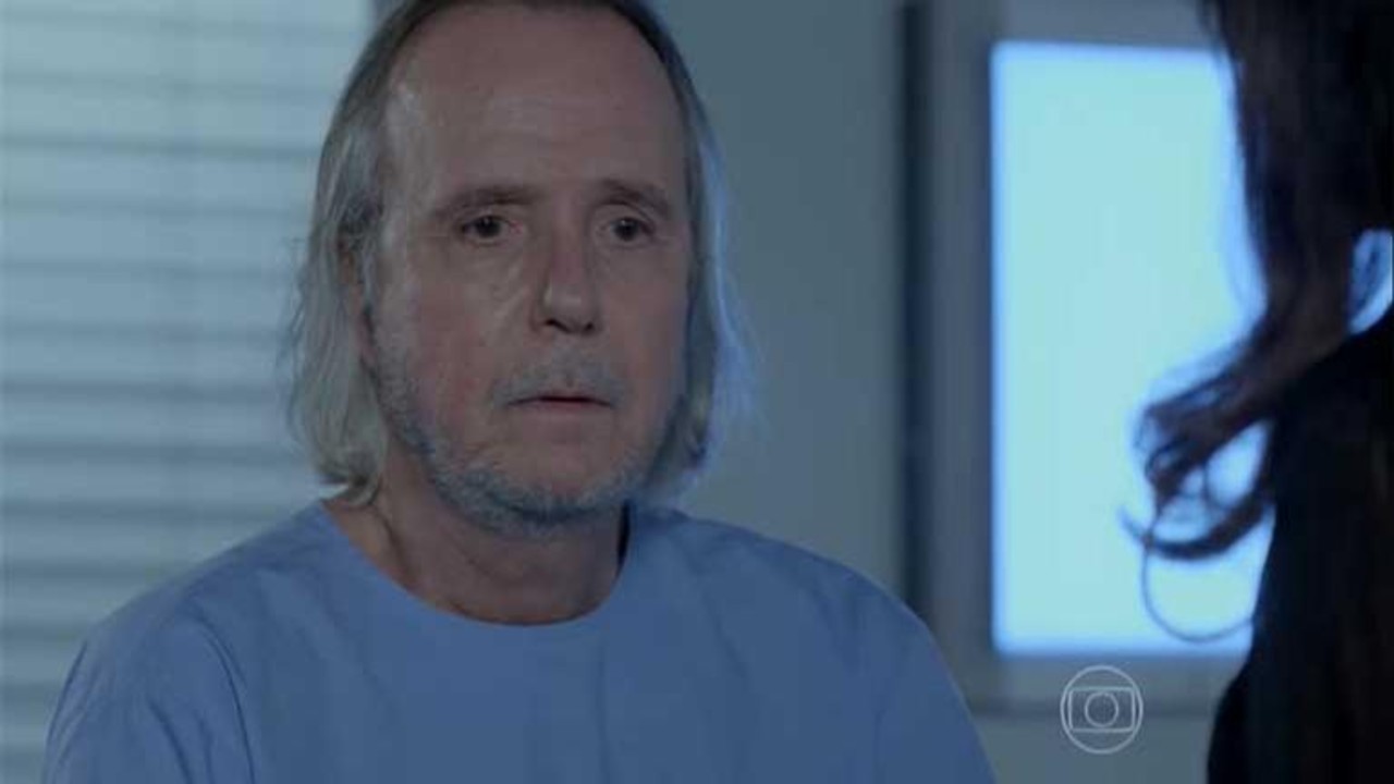 Severo termina em asilo na trama da Globo (Foto: Reprodução)