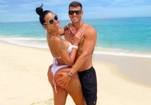 Ariadna Arantes e o namorado, Kaique Santos (Foto: Reprodução/Instagram) 