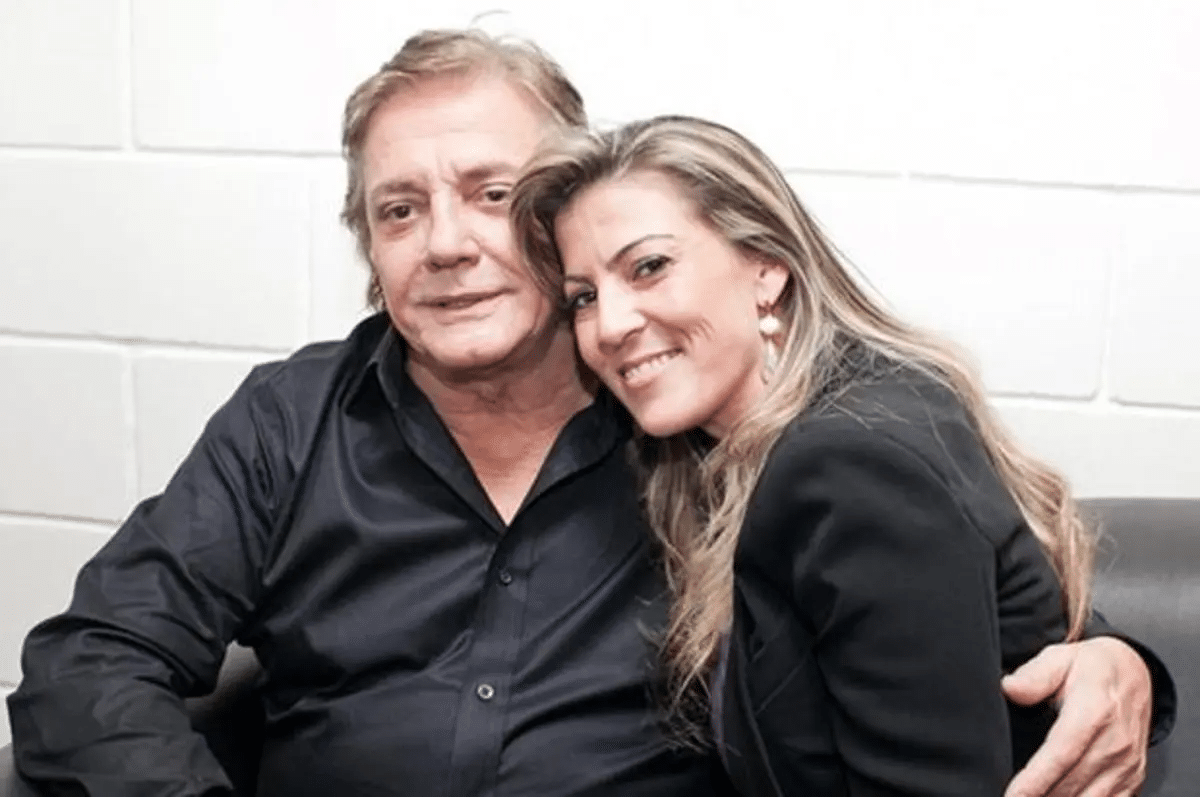 O famoso cantor, Fabio Jr e a atual esposa, Fernanda Pascucci (Foto: Reprodução)