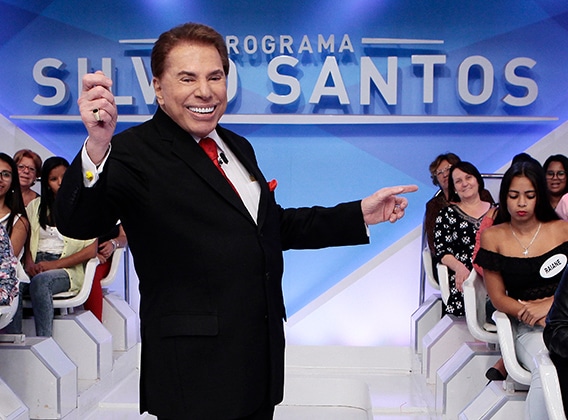 O famoso apresentador do SBT, Silvio Santos dá ordem (Foto: Reprodução)