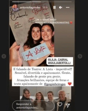 O famoso ex-ator da Globo fez uma homenagem após assistir a peça de Lilia Cabral (Foto: Reprodução)