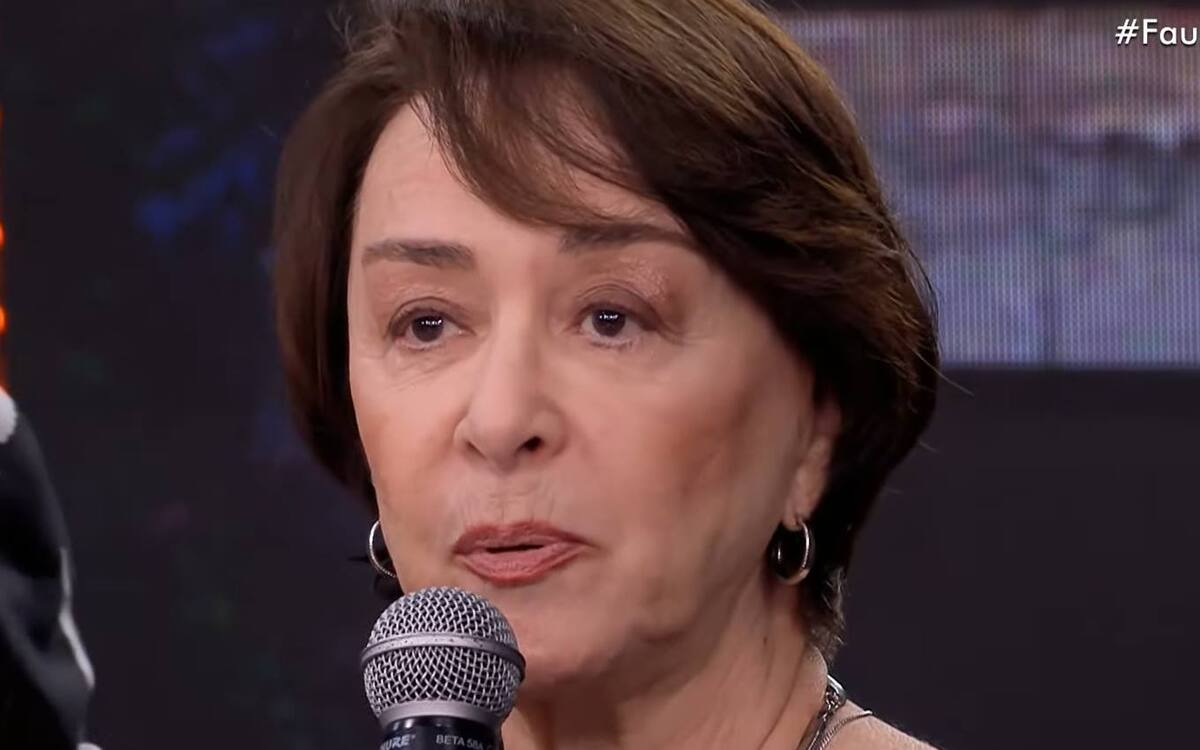 Nívea Maria recebeu elogios do âncora do SP1 ao vivo na Globo (Foto: Reprodução)