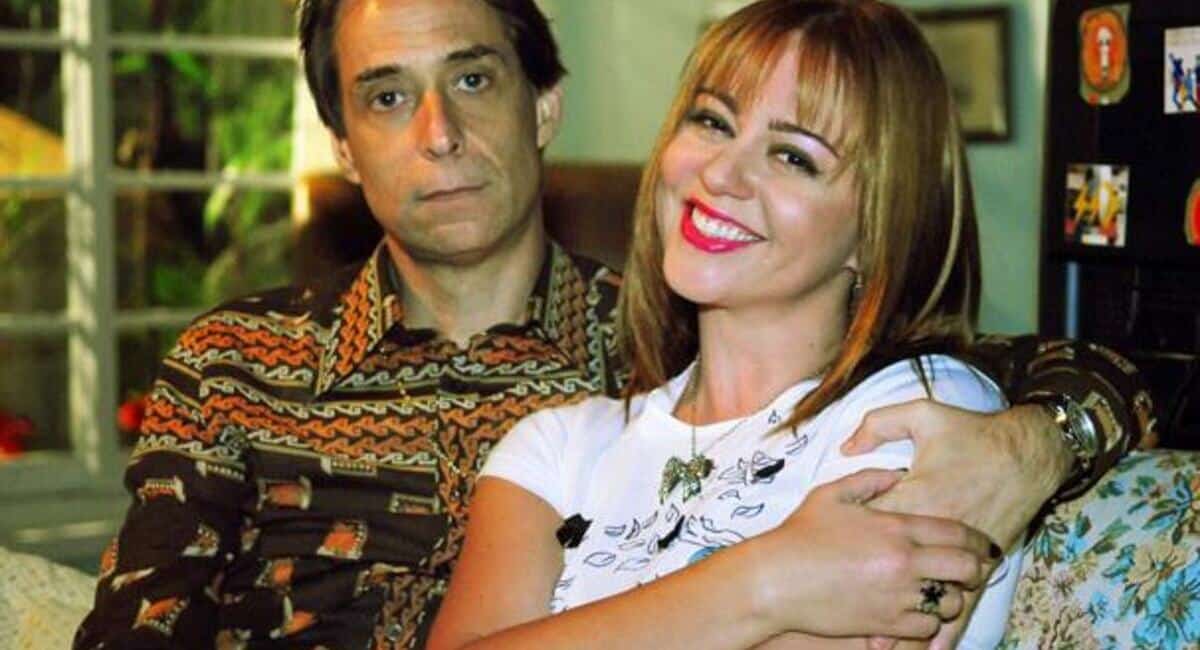 Guta Stresser e Pedro Cardoso em "A Grande Família" como Bebel e Agostinho Carrara na Globo (Foto Reprodução)