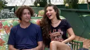 O famoso ator da Globo ao lado de seu par romântico em Pantanal, Alanis Guillen (Foto: Reprodução)