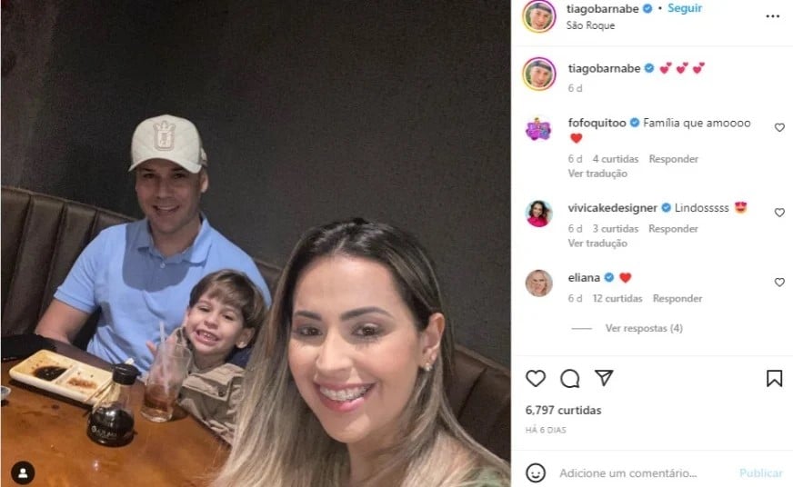 Tiago Barnabé e a sua família (Foto: Reprodução/Instagram)