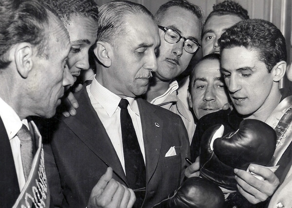 Éder Jofre foi campeão mundial da categoria entre 1960 e 1965 (Foto Reprodução/IMD)