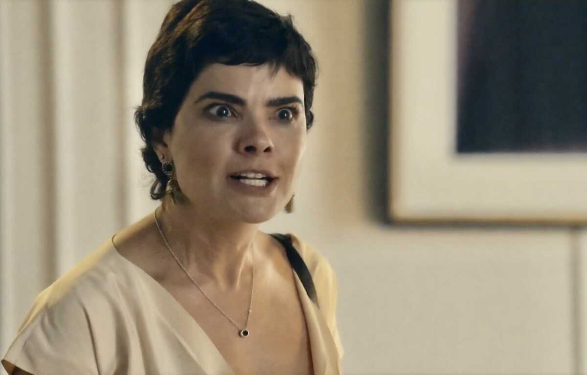 Leonor na novela Travessia da Rede Globo