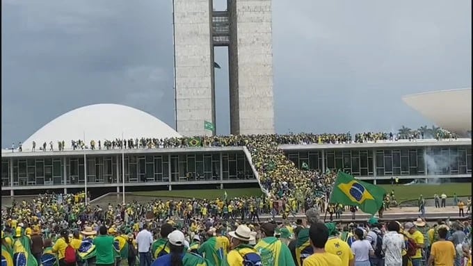 Brasília sofreu ato terrorista (Foto: Reprodução)