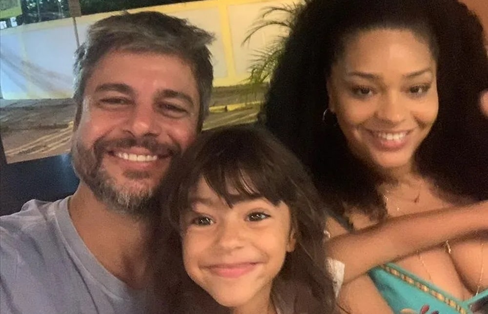 Ernani Nunes, a filha Yolanda e a atriz Juliana Alves: separação do casal foi anunciada