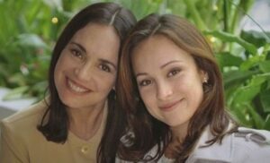 Gabriela Duarte e Regina Duarte em Por Amor (1997) (Foto: Reprodução / Globo)