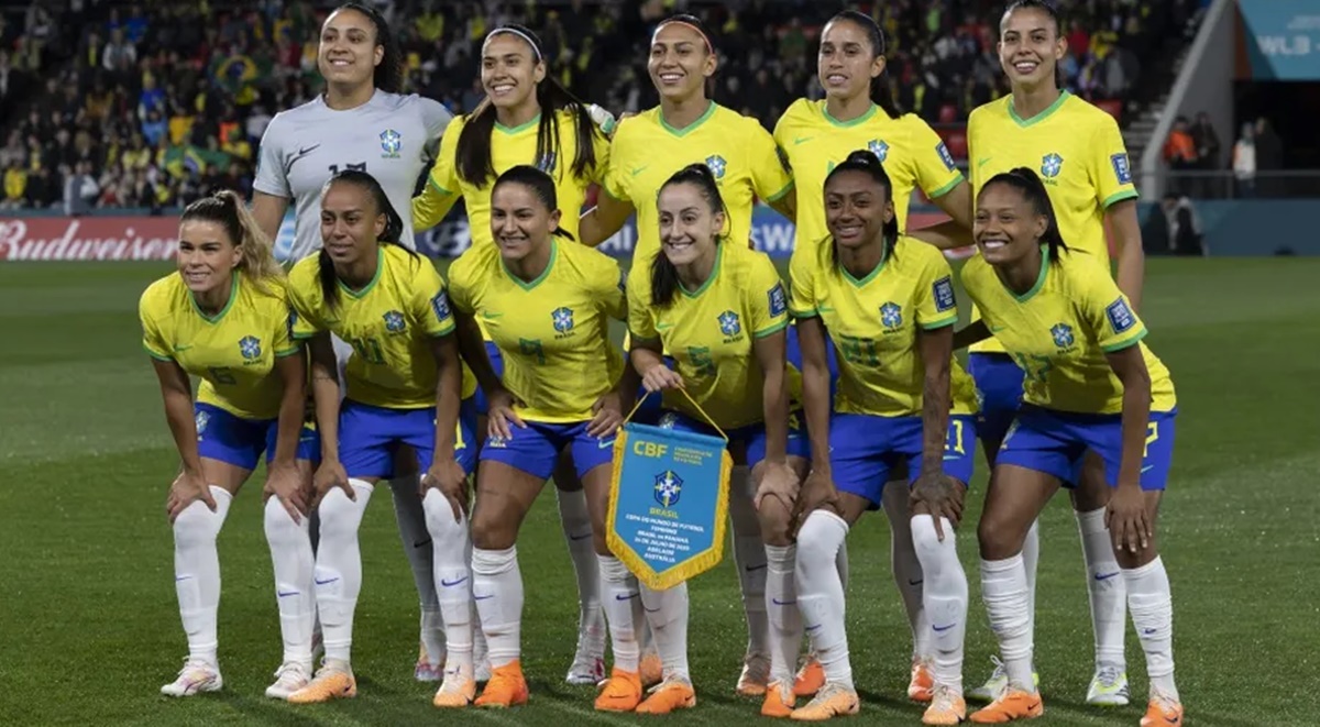 A Seleção Brasileira Feminina fez sua estreia na Copa do Mundo da categoria (Foto: Reprodução/ CBF)